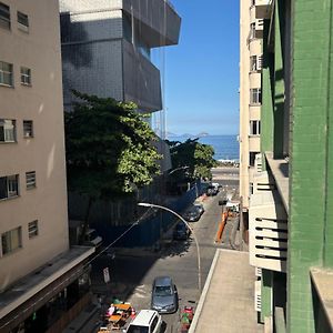 Apartamento Beira-Mar No Coracao De Copacabana!